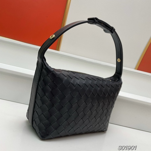 Cheap Bottega Veneta BV AAA Quality Handbags For Women #1115214 Replica Wholesale [$96.00 USD] [ITEM#1115214] on Replica Bottega Veneta BV AAA Handbags