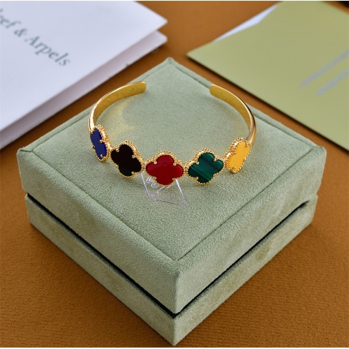 Cheap Van Cleef &amp; Arpels Bracelets For Women #1116345 Replica Wholesale [$22.00 USD] [ITEM#1116345] on Replica Van Cleef &amp; Arpels Bracelets