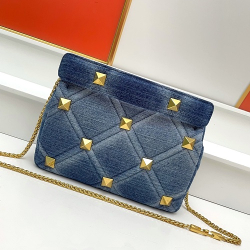 Cheap Valentino AAA Quality Messenger Bags For Women #1119233 Replica Wholesale [$115.00 USD] [ITEM#1119233] on Replica Valentino AAA Quality Messenger Bags