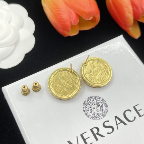 Cheap Versace Earrings For Women #1120919 Replica Wholesale [$27.00 USD] [ITEM#1120919] on Replica Versace Earrings