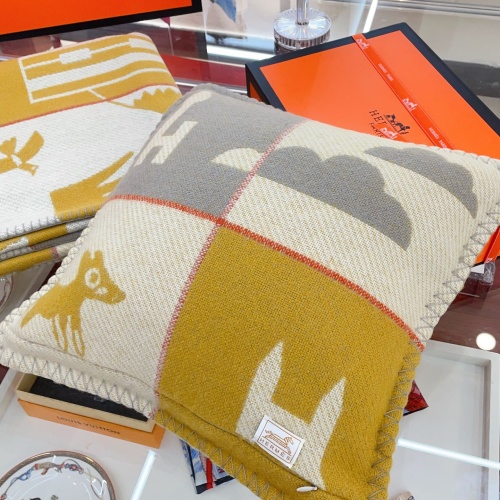 Cheap Hermes Pillows #1121321 Replica Wholesale [$68.00 USD] [ITEM#1121321] on Replica Hermes Cushion