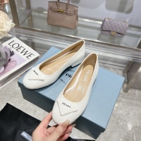 Prada Flat Shoes For Women #1117446