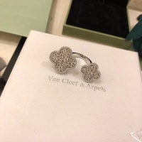 Cheap Van Cleef &amp; Arpels Jewelry Set For Women #1119344 Replica Wholesale [$85.00 USD] [ITEM#1119344] on Replica Van Cleef &amp; Arpels Jewelry Set