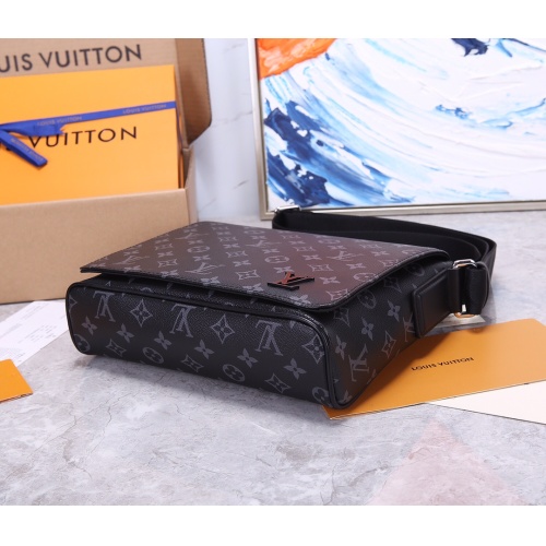 Cheap Louis Vuitton AAA Man Messenger Bags #1121782 Replica Wholesale [$115.00 USD] [ITEM#1121782] on Replica Louis Vuitton AAA Man Messenger Bags