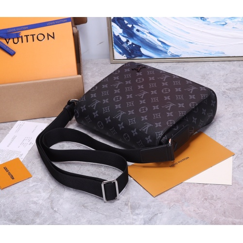 Cheap Louis Vuitton AAA Man Messenger Bags #1121782 Replica Wholesale [$115.00 USD] [ITEM#1121782] on Replica Louis Vuitton AAA Man Messenger Bags