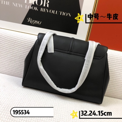 Cheap Celine AAA Quality Shoulder Bags For Women #1122068 Replica Wholesale [$98.00 USD] [ITEM#1122068] on Replica Celine AAA Quality Shoulder Bags