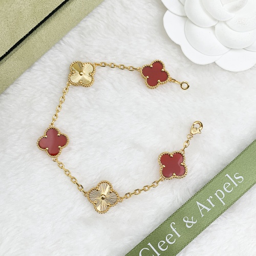 Cheap Van Cleef &amp; Arpels Bracelets For Women #1122091 Replica Wholesale [$34.00 USD] [ITEM#1122091] on Replica Van Cleef &amp; Arpels Bracelets