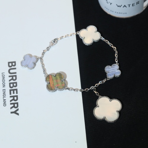 Cheap Van Cleef &amp; Arpels Bracelets For Women #1122376 Replica Wholesale [$85.00 USD] [ITEM#1122376] on Replica Van Cleef &amp; Arpels Bracelets