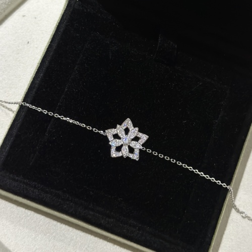 Cheap Van Cleef &amp; Arpels Bracelets For Women #1122527 Replica Wholesale [$32.00 USD] [ITEM#1122527] on Replica Van Cleef &amp; Arpels Bracelets