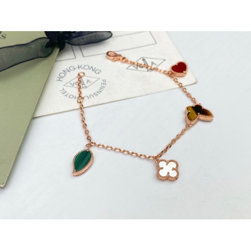 Cheap Van Cleef &amp; Arpels Bracelets For Women #1128017 Replica Wholesale [$34.00 USD] [ITEM#1128017] on Replica Van Cleef &amp; Arpels Bracelets