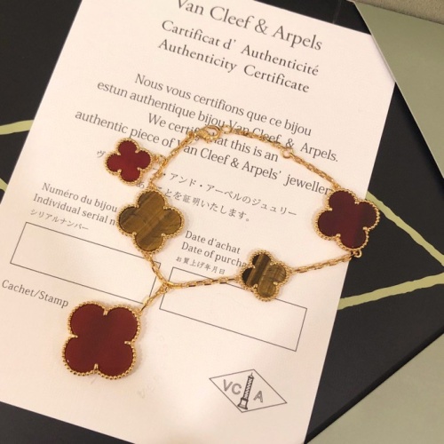 Cheap Van Cleef &amp; Arpels Bracelets For Women #1128045 Replica Wholesale [$40.00 USD] [ITEM#1128045] on Replica Van Cleef &amp; Arpels Bracelets