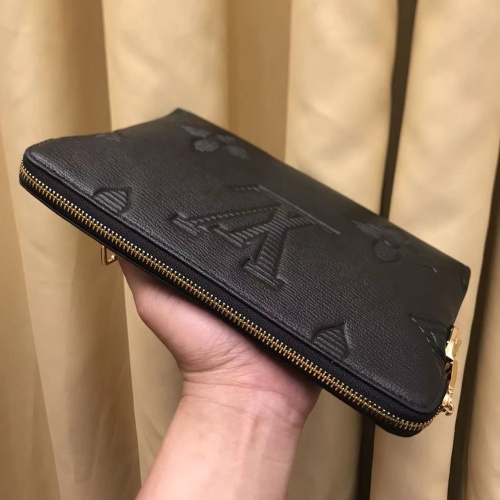 Cheap Louis Vuitton AAA Man Wallets #1132684 Replica Wholesale [$72.00 USD] [ITEM#1132684] on Replica Louis Vuitton AAA Man Wallets