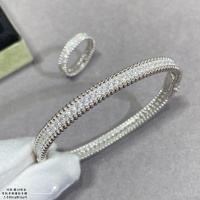 Cheap Van Cleef &amp; Arpels Bracelets For Women #1127551 Replica Wholesale [$108.00 USD] [ITEM#1127551] on Replica Van Cleef &amp; Arpels Bracelets