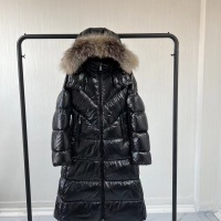 Moncler Down Feather Coat Long Sleeved For Women #1131329