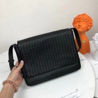 Bottega Veneta AAA Man Messenger Bags #1132634