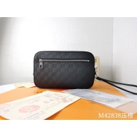 Louis Vuitton AAA Man Wallets #1133022