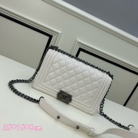 Chanel AAA Quality Messenger Bags For Women #1133119