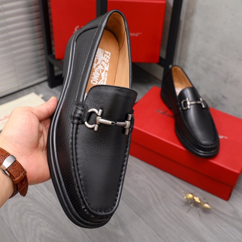 Cheap Salvatore Ferragamo Leather Shoes For Men #1133896 Replica Wholesale [$82.00 USD] [ITEM#1133896] on Replica Salvatore Ferragamo Leather Shoes