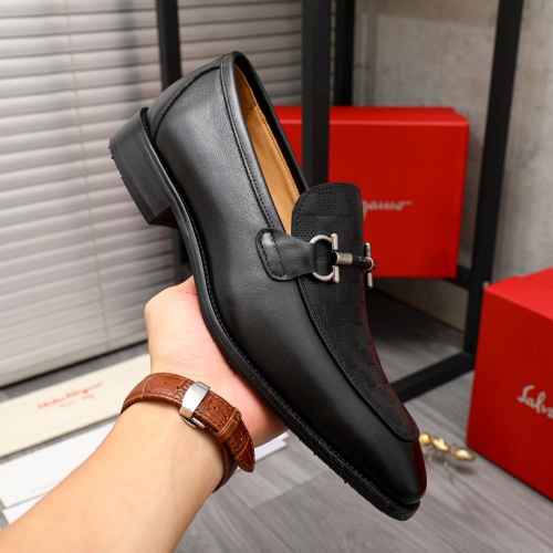 Cheap Salvatore Ferragamo Leather Shoes For Men #1134201 Replica Wholesale [$82.00 USD] [ITEM#1134201] on Replica Salvatore Ferragamo Leather Shoes
