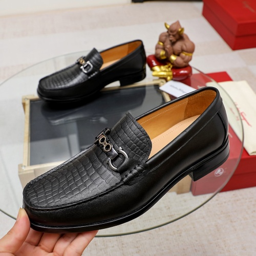 Cheap Salvatore Ferragamo Leather Shoes For Men #1134619 Replica Wholesale [$82.00 USD] [ITEM#1134619] on Replica Salvatore Ferragamo Leather Shoes