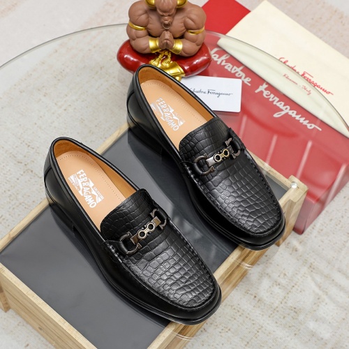 Cheap Salvatore Ferragamo Leather Shoes For Men #1134619 Replica Wholesale [$82.00 USD] [ITEM#1134619] on Replica Salvatore Ferragamo Leather Shoes