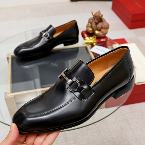 Cheap Salvatore Ferragamo Leather Shoes For Men #1134665 Replica Wholesale [$82.00 USD] [ITEM#1134665] on Replica Salvatore Ferragamo Leather Shoes