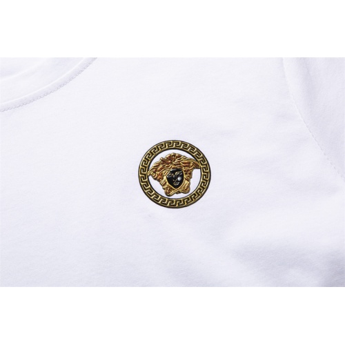 Cheap Versace T-Shirts Short Sleeved For Men #1136722 Replica Wholesale [$22.00 USD] [ITEM#1136722] on Replica Versace T-Shirts
