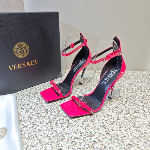 Cheap Versace Sandal For Women #1137378 Replica Wholesale [$118.00 USD] [ITEM#1137378] on Replica Versace Sandal