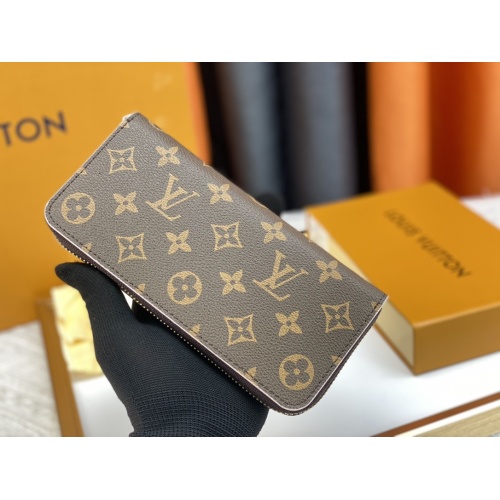 Cheap Louis Vuitton LV Wallets #1139185 Replica Wholesale [$42.00 USD] [ITEM#1139185] on Replica Louis Vuitton LV Wallets