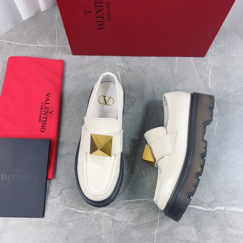 Cheap Valentino Leather Shoes For Women #1143843 Replica Wholesale [$122.00 USD] [ITEM#1143843] on Replica Valentino Leather Shoes