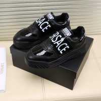 Versace Casual Shoes For Men #1134451