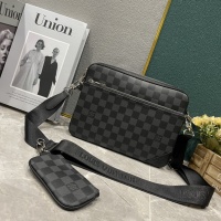 Louis Vuitton AAA Man Messenger Bags #1139296