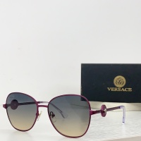 Versace AAA Quality Sunglasses #1143391