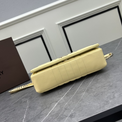 Cheap Burberry AAA Quality Messenger Bags For Women #1144387 Replica Wholesale [$190.00 USD] [ITEM#1144387] on Replica Burberry AAA Messenger Bags