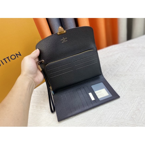 Cheap Louis Vuitton AAA Quality Wallets For Women #1144582 Replica Wholesale [$56.00 USD] [ITEM#1144582] on Replica Louis Vuitton AAA+ Quality Wallets