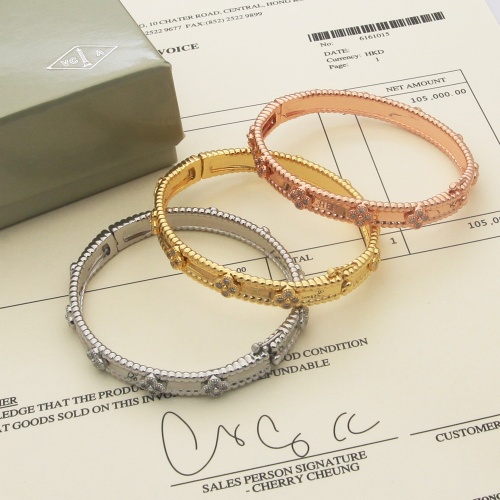 Cheap Van Cleef &amp; Arpels Bracelets For Women #1144619 Replica Wholesale [$42.00 USD] [ITEM#1144619] on Replica Van Cleef &amp; Arpels Bracelets
