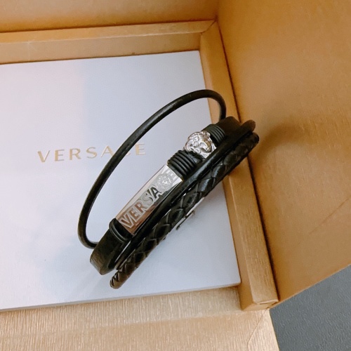 Cheap Versace Bracelets #1144681 Replica Wholesale [$45.00 USD] [ITEM#1144681] on Replica Versace Bracelets