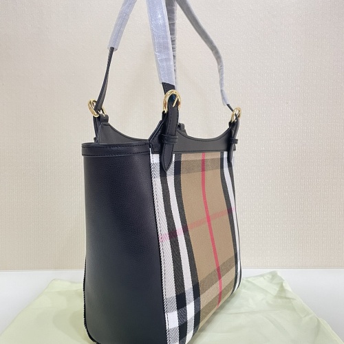 Cheap Burberry AAA Quality Shoulder Bags For Women #1144751 Replica Wholesale [$98.00 USD] [ITEM#1144751] on Replica Burberry AAA Quality Shoulder Bags