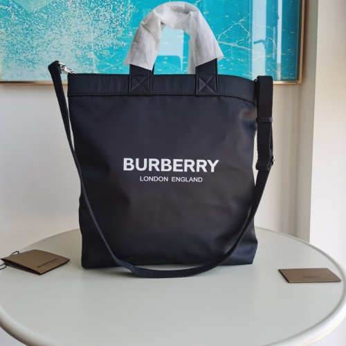 Cheap Burberry AAA Quality Handbags For Unisex #1144764 Replica Wholesale [$140.00 USD] [ITEM#1144764] on Replica Burberry AAA Handbags