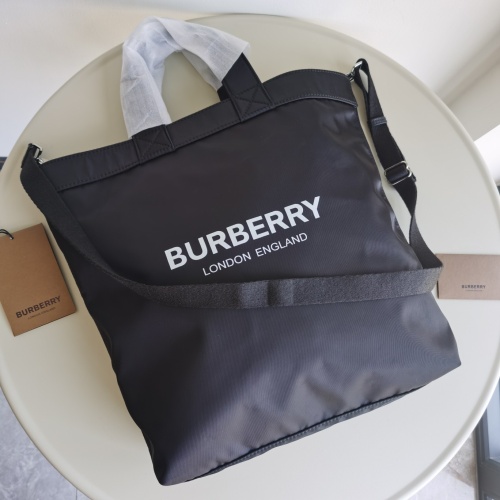 Cheap Burberry AAA Quality Handbags For Unisex #1144764 Replica Wholesale [$140.00 USD] [ITEM#1144764] on Replica Burberry AAA Handbags