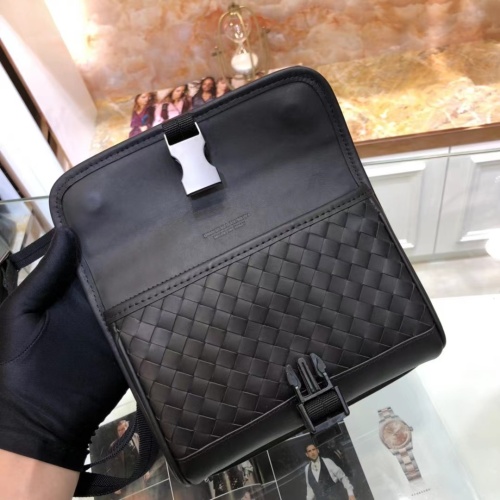 Cheap Bottega Veneta AAA Man Messenger Bags #1148218 Replica Wholesale [$128.00 USD] [ITEM#1148218] on Replica Bottega Veneta AAA Man Messenger Bags