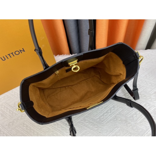 Cheap Louis Vuitton AAA Quality Handbags For Women #1148328 Replica Wholesale [$98.00 USD] [ITEM#1148328] on Replica Louis Vuitton AAA Quality Handbags