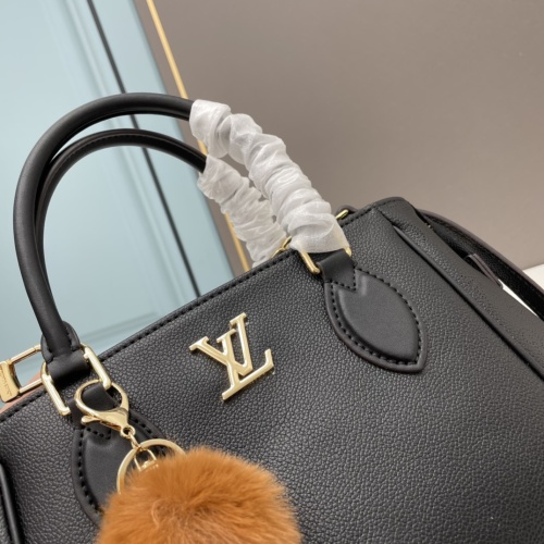 Cheap Louis Vuitton AAA Quality Handbags For Women #1148907 Replica Wholesale [$98.00 USD] [ITEM#1148907] on Replica Louis Vuitton AAA Quality Handbags