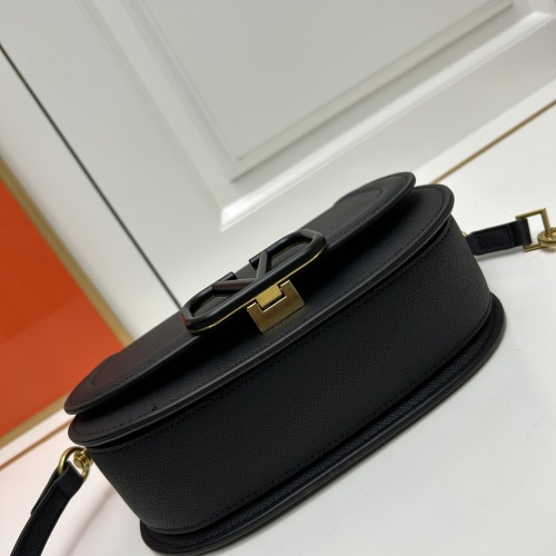 Cheap Valentino AAA Quality Messenger Bags For Women #1149302 Replica Wholesale [$102.00 USD] [ITEM#1149302] on Replica Valentino AAA Quality Messenger Bags