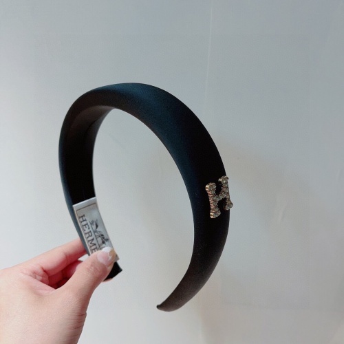 Cheap Hermes Headband For Women #1151372 Replica Wholesale [$27.00 USD] [ITEM#1151372] on Replica Hermes Headband