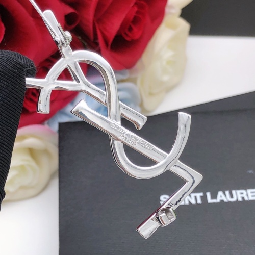 Cheap Yves Saint Laurent Brooches For Women #1153280 Replica Wholesale [$29.00 USD] [ITEM#1153280] on Replica Yves Saint Laurent Brooches