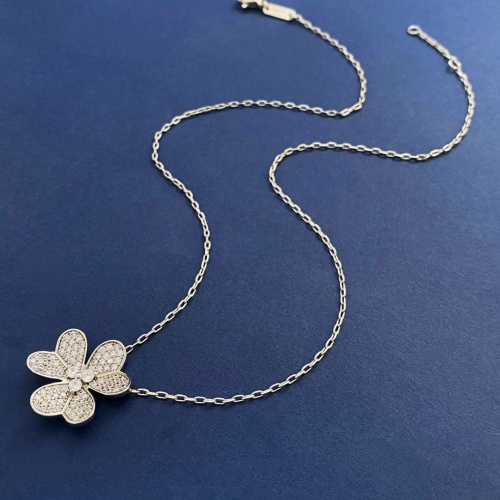Cheap Van Cleef &amp; Arpels Necklaces For Women #1153599 Replica Wholesale [$29.00 USD] [ITEM#1153599] on Replica Van Cleef &amp; Arpels Necklaces