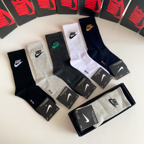 Cheap Nike Socks #1155188 Replica Wholesale [$29.00 USD] [ITEM#1155188] on Replica Nike Socks