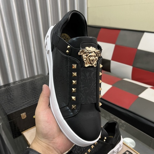 Cheap Versace Casual Shoes For Men #1155374 Replica Wholesale [$72.00 USD] [ITEM#1155374] on Replica Versace Casual Shoes