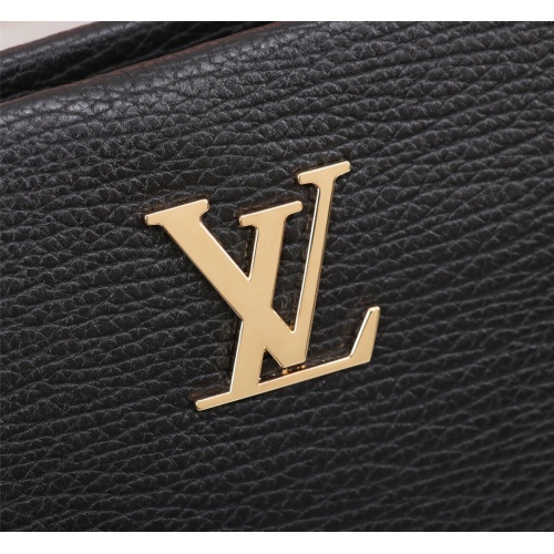 Cheap Louis Vuitton AAA Man Wallets #1155996 Replica Wholesale [$92.00 USD] [ITEM#1155996] on Replica Louis Vuitton AAA Man Wallets